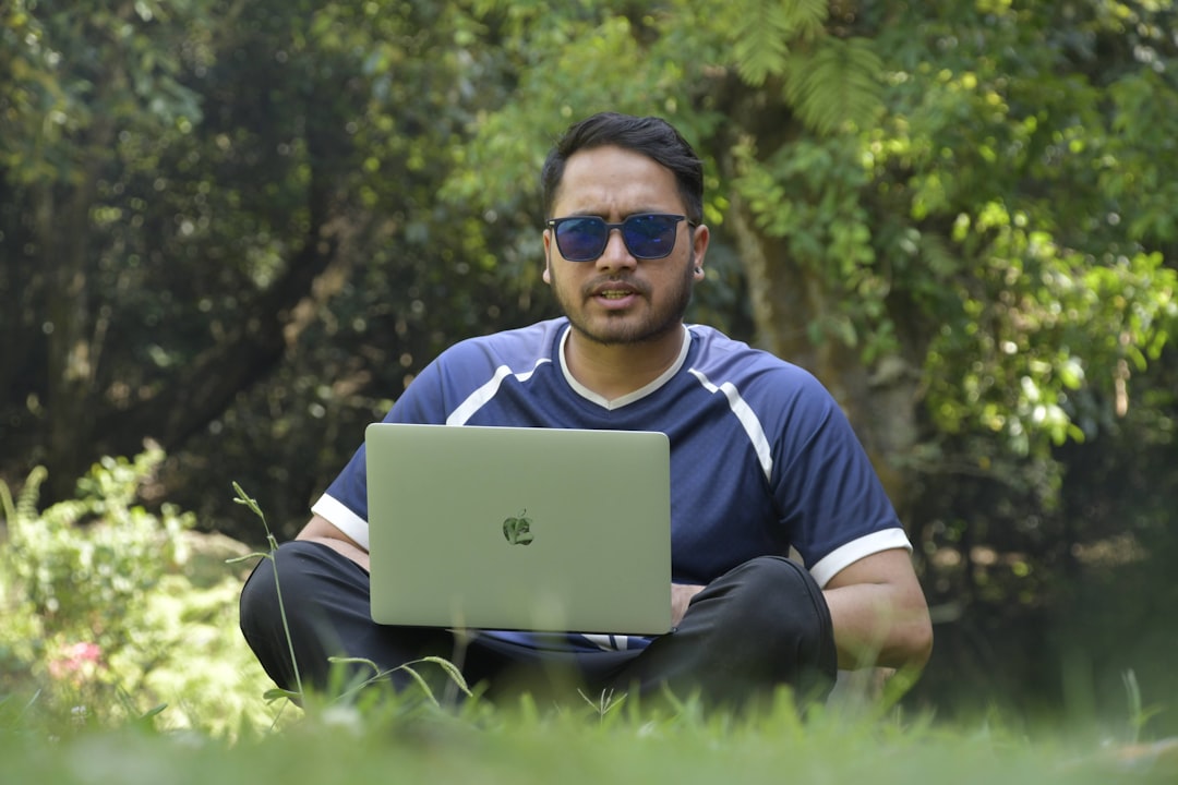 freelance online work laptop marketplace remote