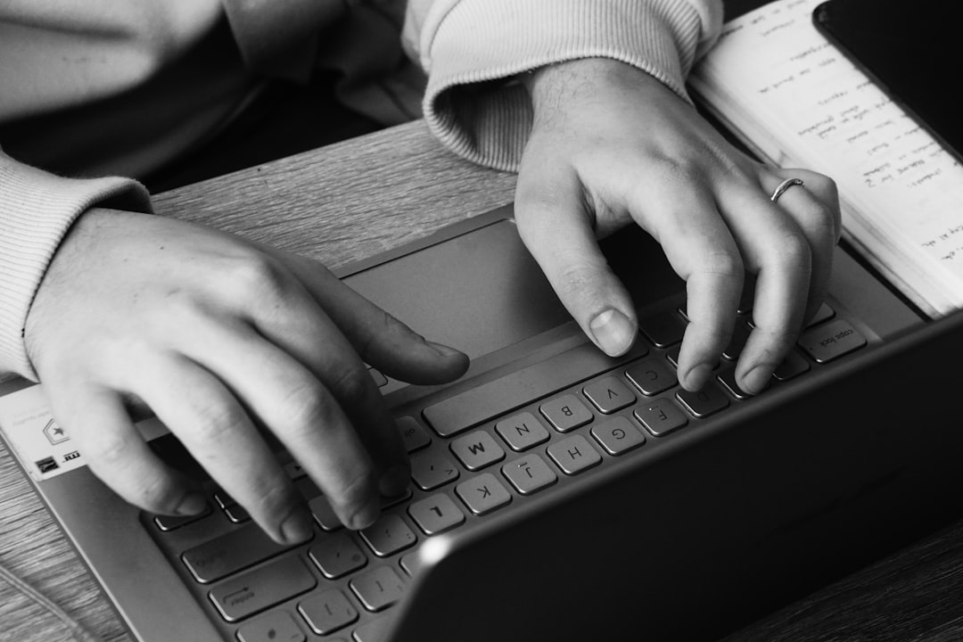 typing keyboard article