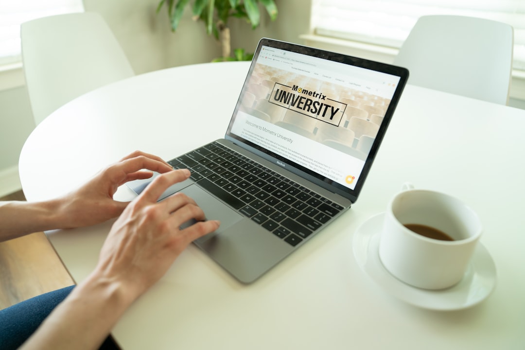 online course curriculum laptop